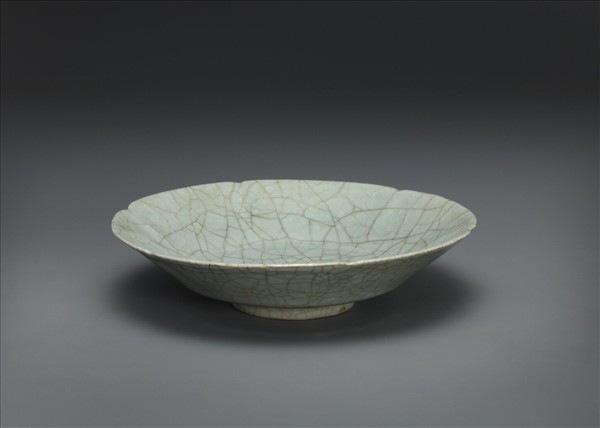 官窯 青瓷葵口盤