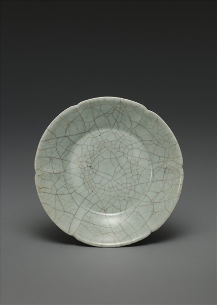 官窯 青瓷葵口盤