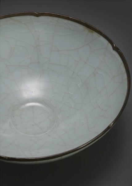 官窯 青瓷葵口碗