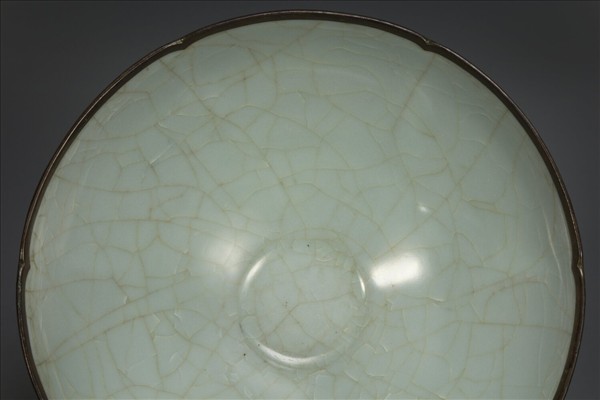 官窯 青瓷葵口碗