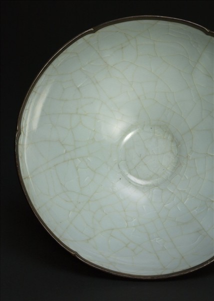 官窯 青瓷葵口碗