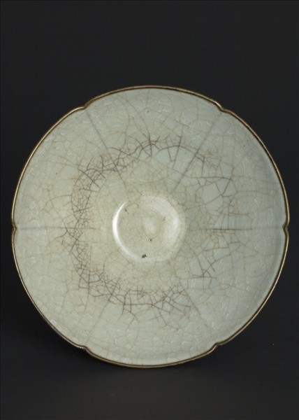 官窯 青瓷葵口碗