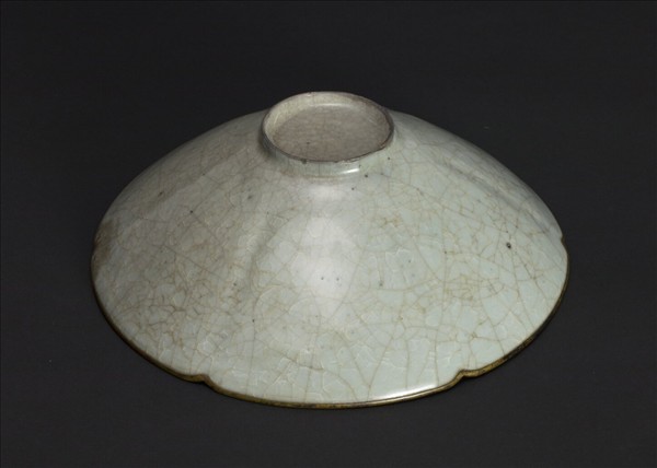 官窯 青瓷葵口碗