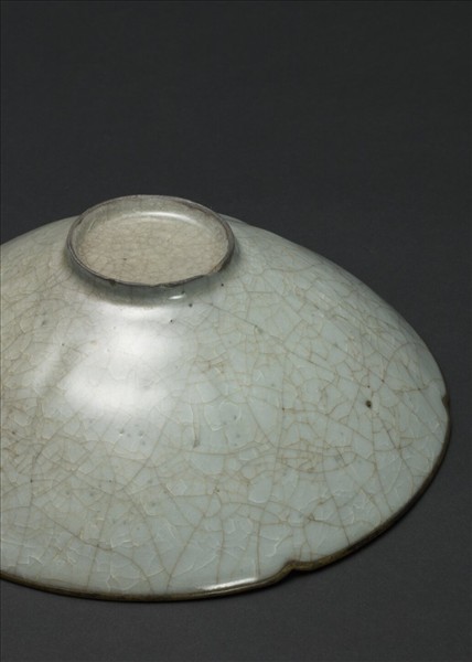 官窯 青瓷葵口碗