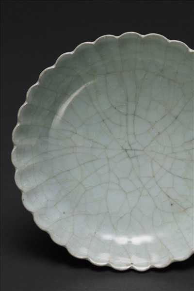 官窯 青瓷菊花式盤