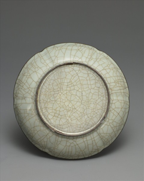 官窯 青瓷龍紋盤