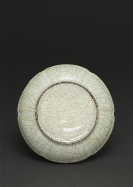 官窯 青瓷龍紋盤