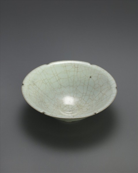 官窯 青瓷葵口碗