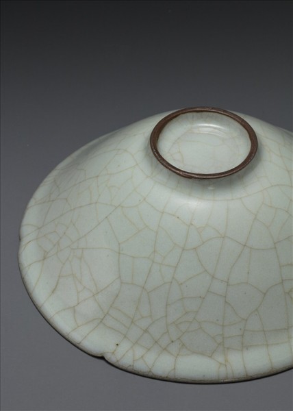 官窯 青瓷葵口碗