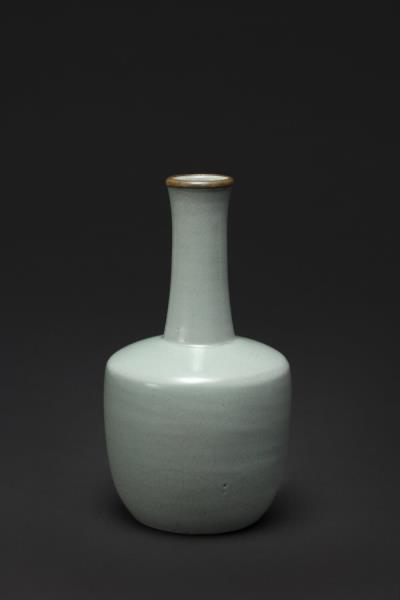 汝窯 青瓷紙槌瓶 「奉華」銘