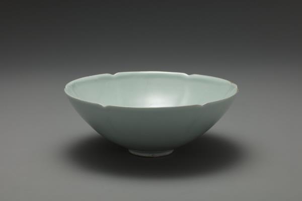 官窯 青瓷葵口碗