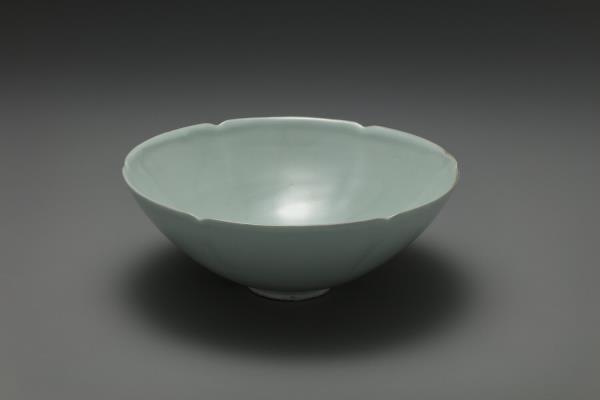 官窯 青瓷葵口碗