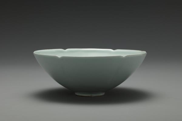 官窯 青瓷葵口碗