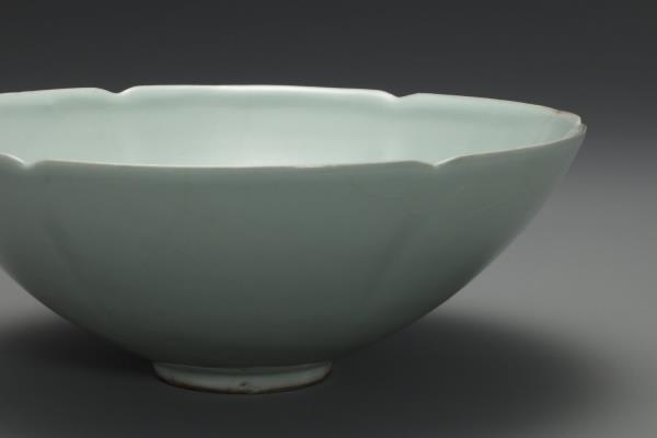 官窯 青瓷葵口碗