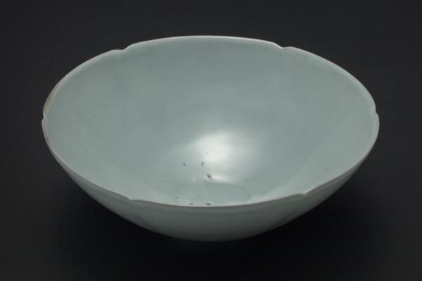 官窯 青瓷葵口碗