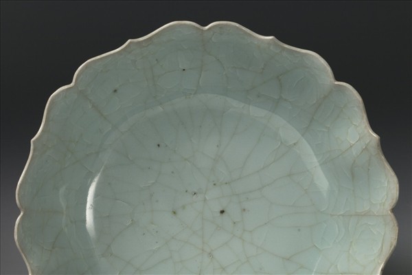 官窯 青瓷菱花式洗