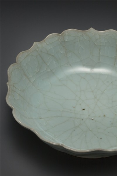 官窯 青瓷菱花式洗