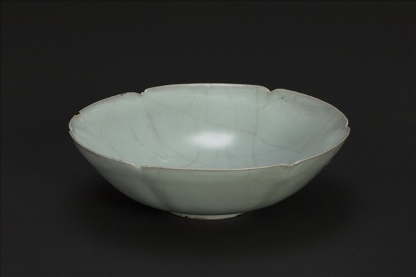 官窯 青瓷葵口碗