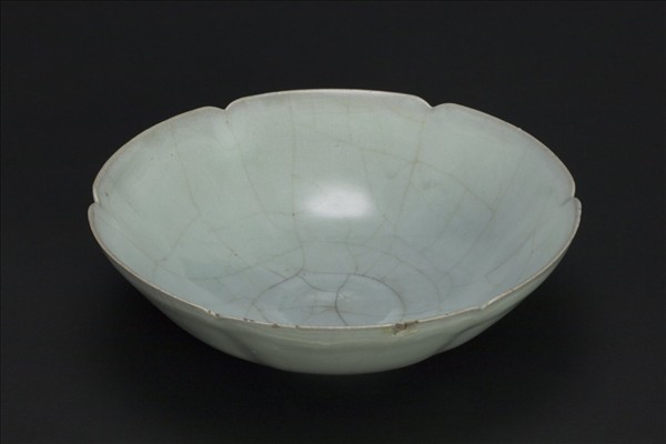 官窯 青瓷葵口碗