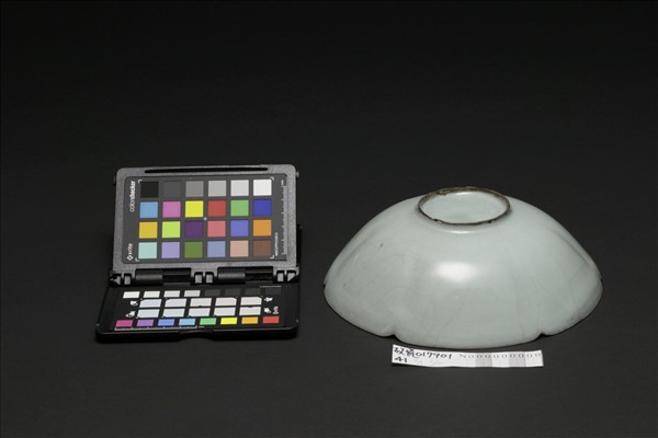 官窯 青瓷葵口碗