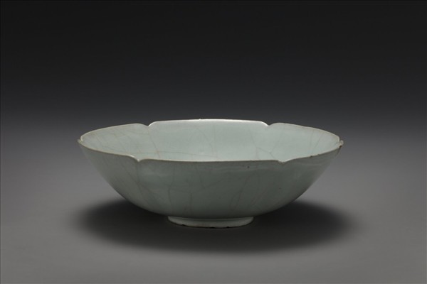 官窯 青瓷葵口碗