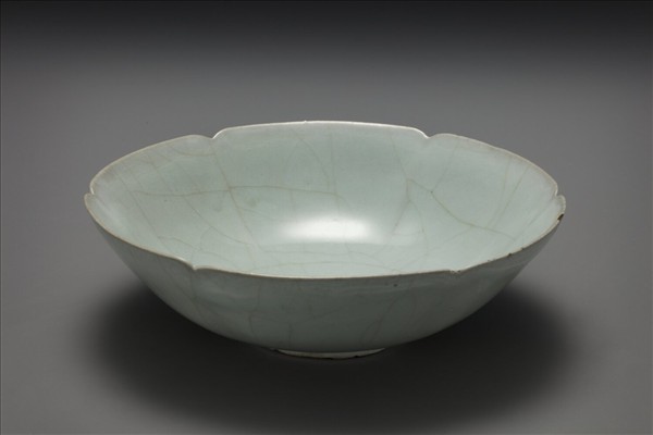 官窯 青瓷葵口碗