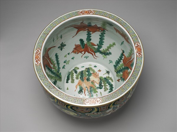 五彩人物金魚紋缸