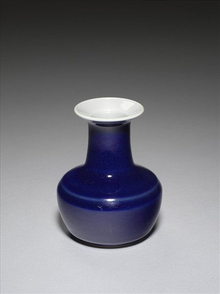 霽青釉瓶
