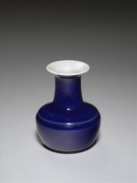 霽青釉瓶