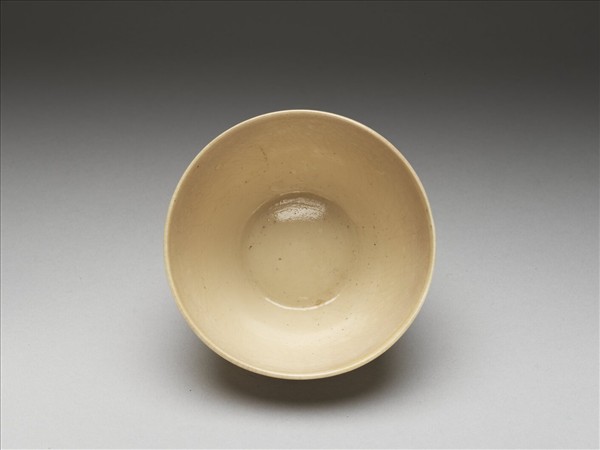 彭窯 白瓷弦紋杯