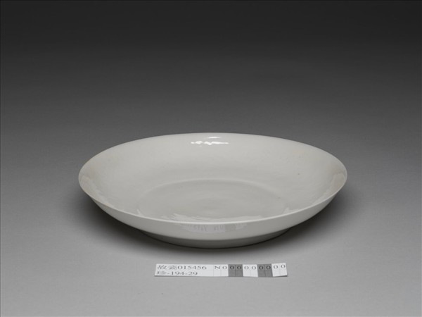 白瓷暗花盤