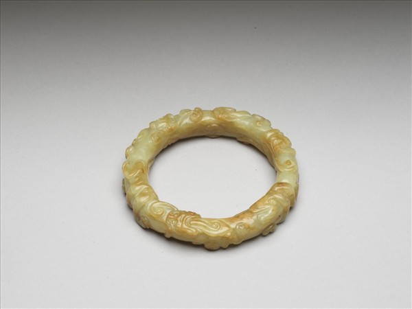 玉螭紋環