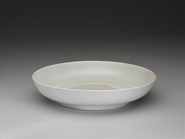 甜白釉盤
