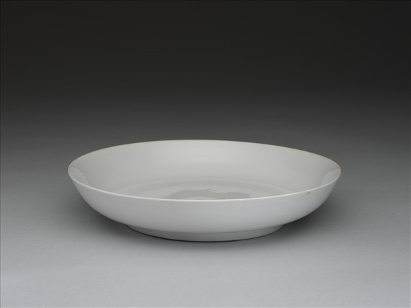 甜白釉盤