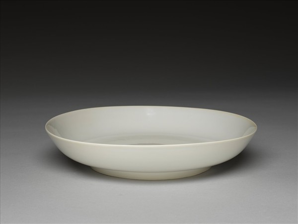 甜白釉盤