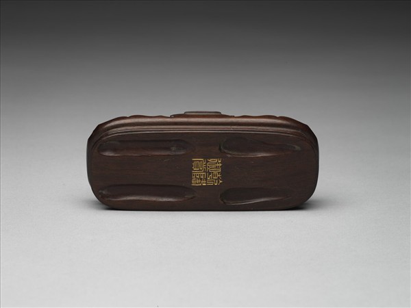 錯金銀銅鹿形表座