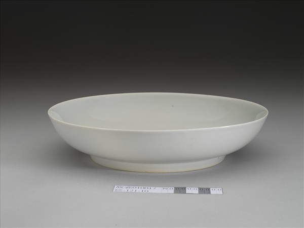 甜白釉盤