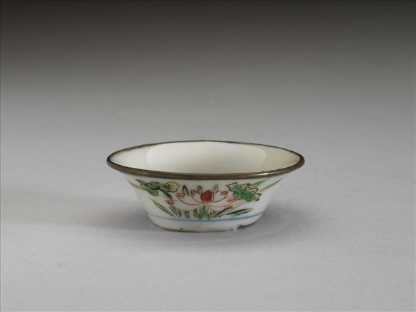 五彩花卉紋銅口套杯