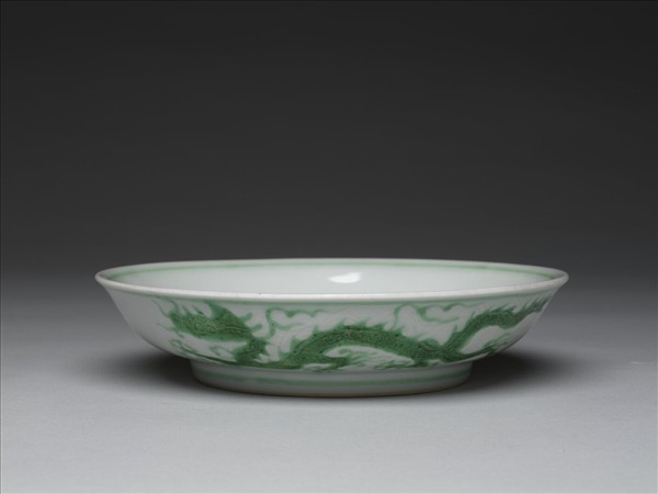 綠彩龍紋盤