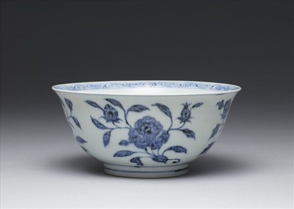 青花花果紋碗