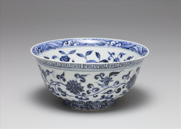 青花蓮紋碗