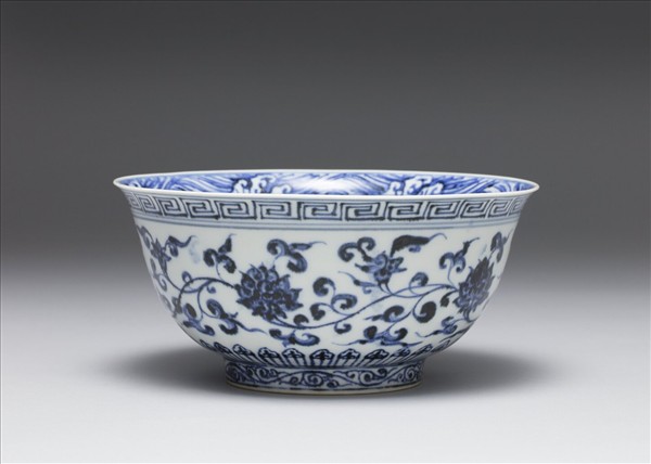 青花蓮紋碗