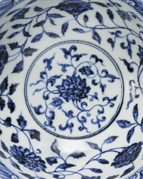 青花蓮紋碗