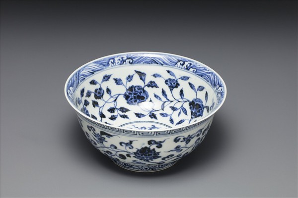 青花蓮紋碗