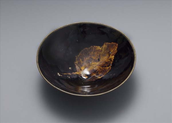 吉州窯 黑釉葉紋碗