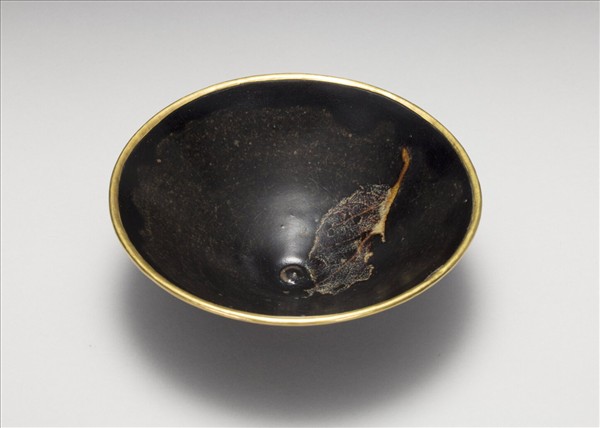 吉州窯 烏金釉葉紋碗