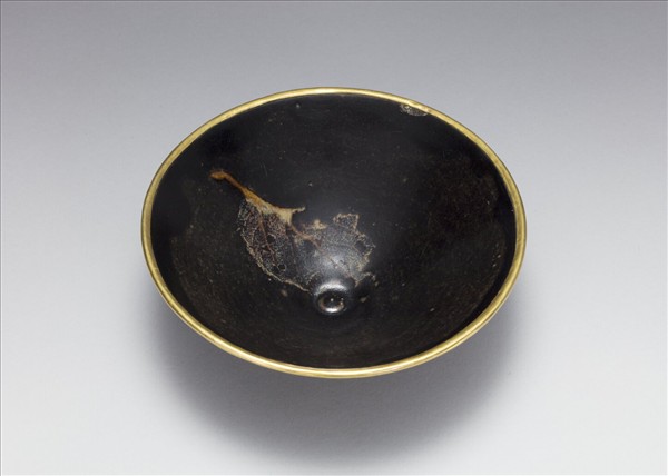 吉州窯 烏金釉葉紋碗