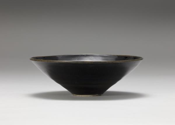 吉州窯 烏金釉葉紋碗