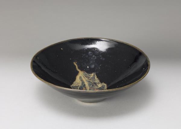 吉州窯 烏金釉葉紋碗