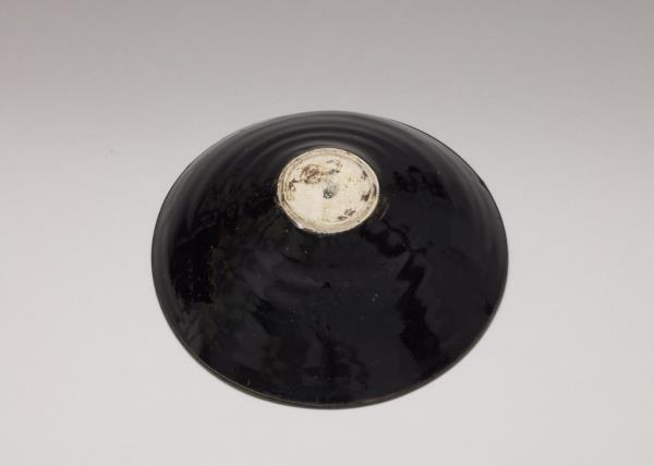 吉州窯 烏金釉葉紋碗